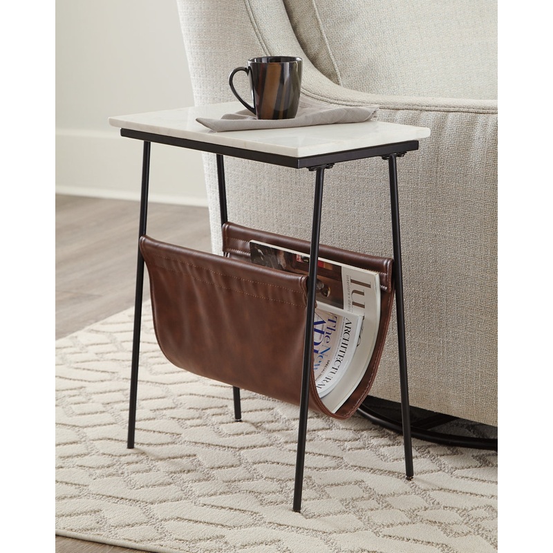 Ashley Express – Etanbury Accent Table