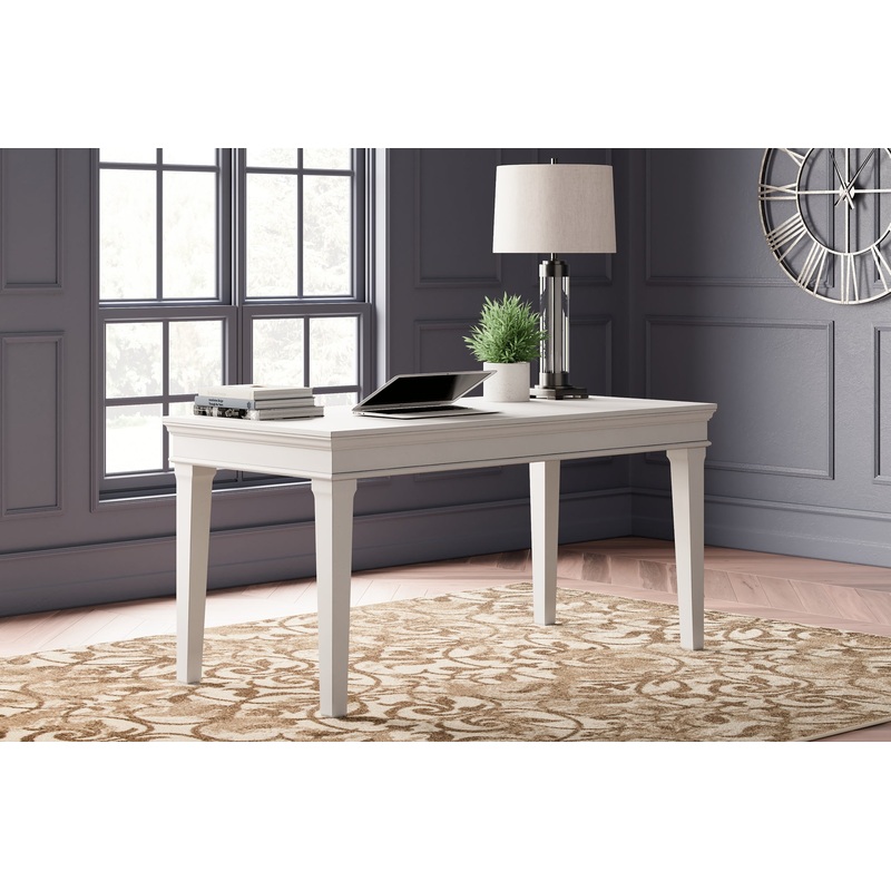 Ashley Express – Kanwyn Home Office Desk