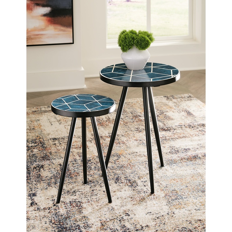 Ashley Express – Clairbelle Accent Table (2/CN)