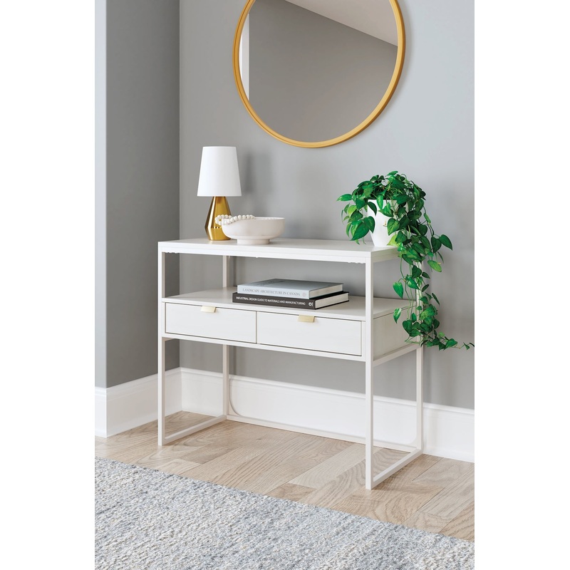 Ashley Express – Deznee Credenza