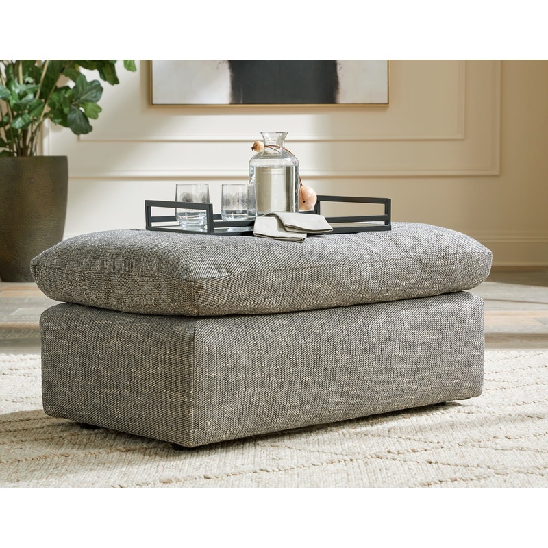 Ashley Express – Dramatic Ottoman