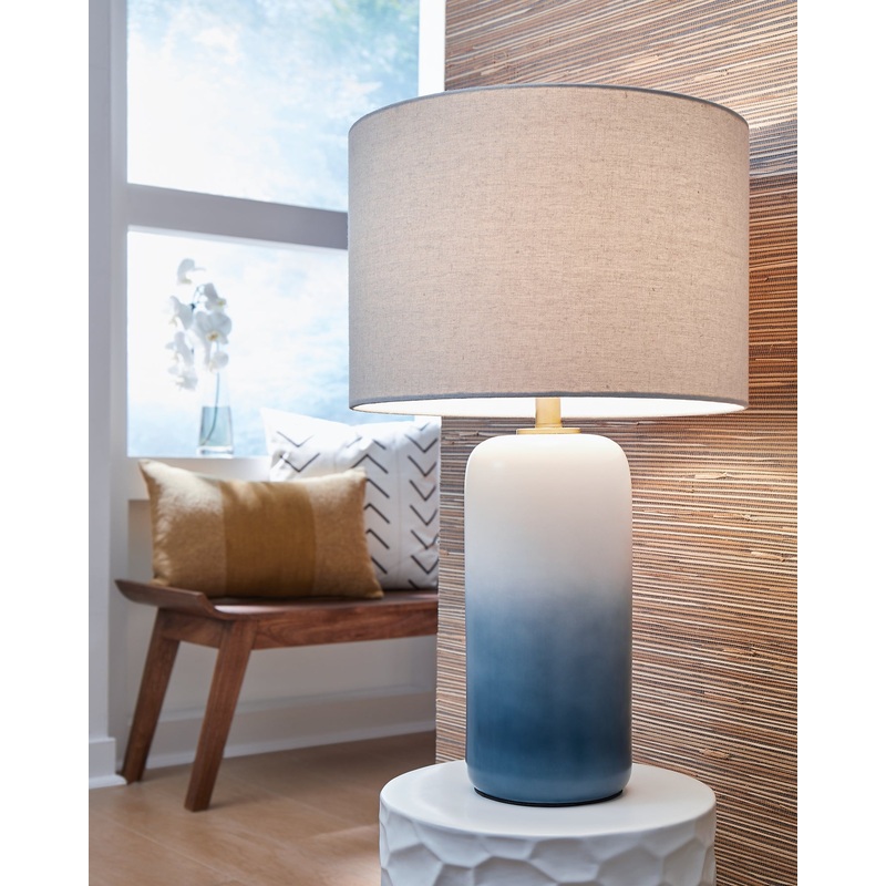 Ashley Express – Lemrich Ceramic Table Lamp (1/CN)