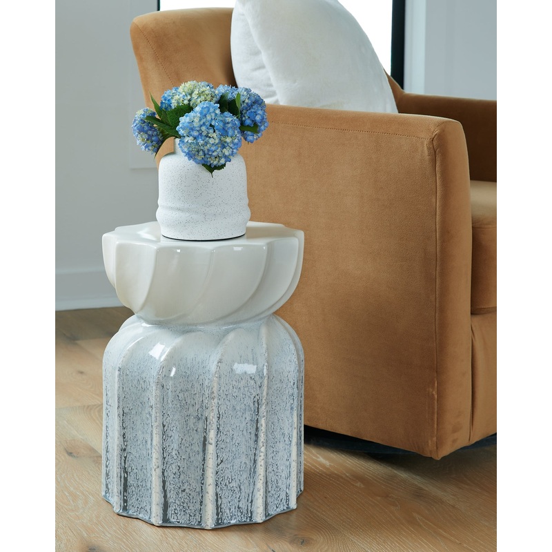 Ashley Express – Michamere Stool