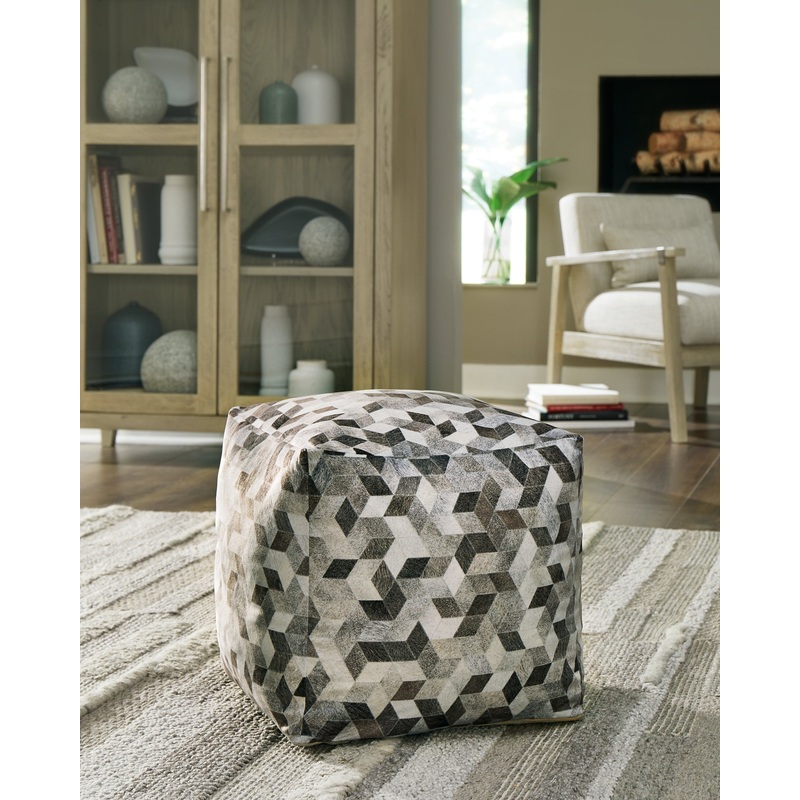 Ashley Express – Albermarle Pouf