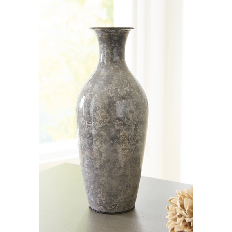 Ashley Express – Brockwich Vase