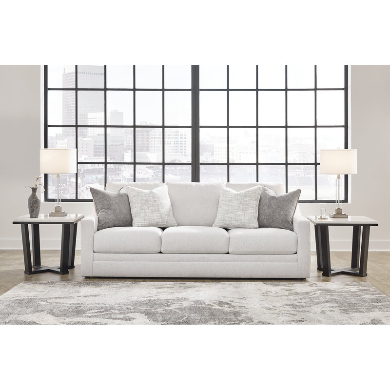 Maitelynn Sofa