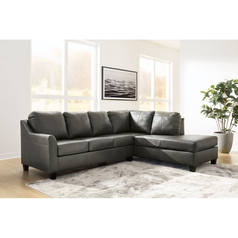 Valderno 2-Piece Sectional with Chaise