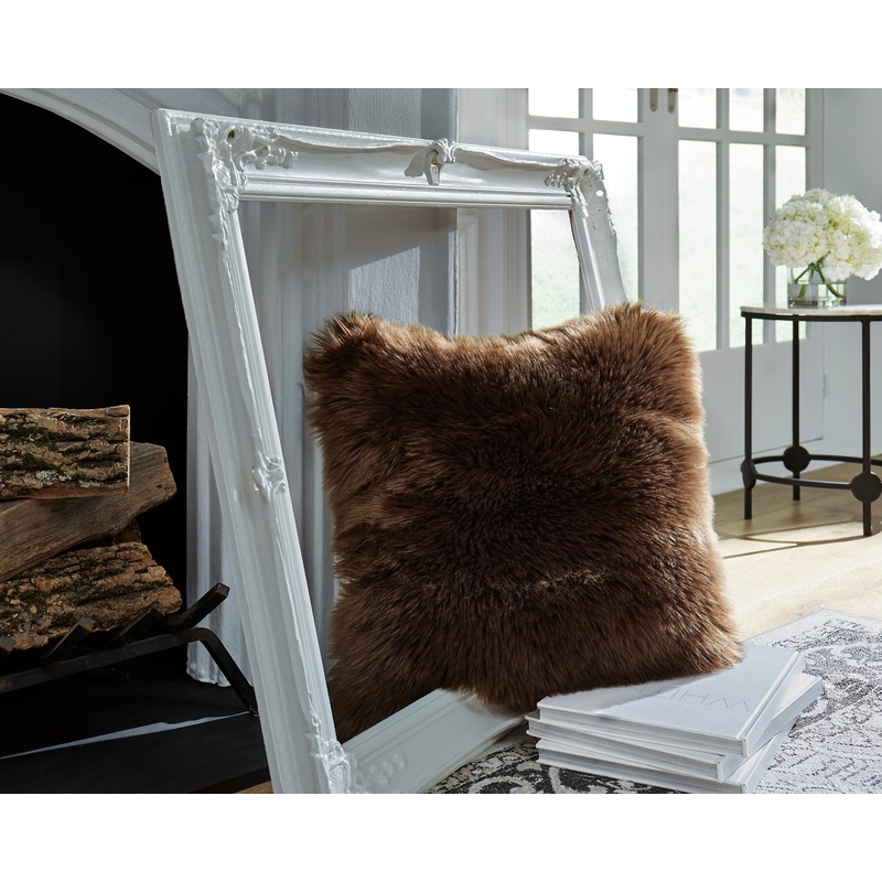 Ashley Express – Bellethrone Pillow