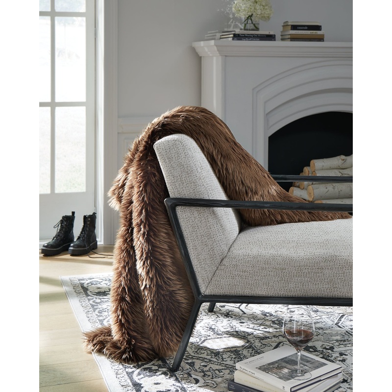 Ashley Express – Bellethrone Throw