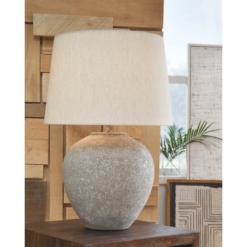 Ashley Express – Dreward Metal Table Lamp (1/CN)