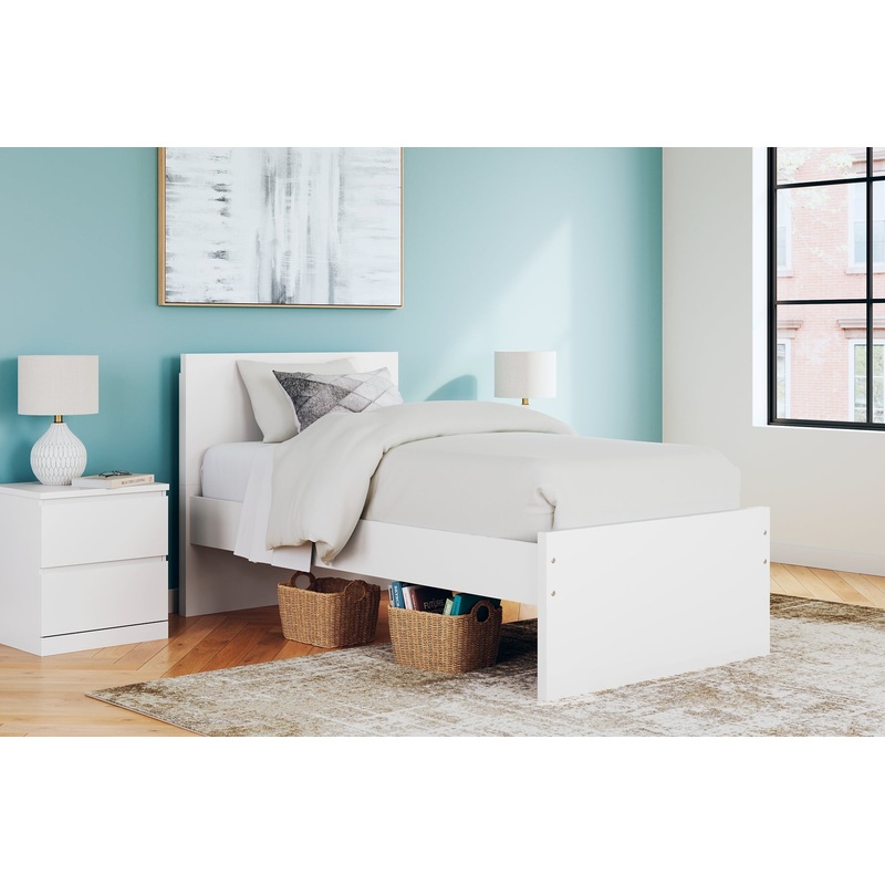 Ashley Express – Onita  Panel Platform Bed