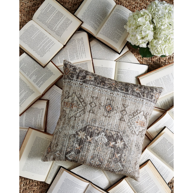 Ashley Express – Roseridge Pillow