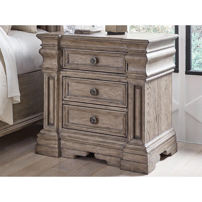 Ashley Express – Blairhurst Three Drawer Night Stand