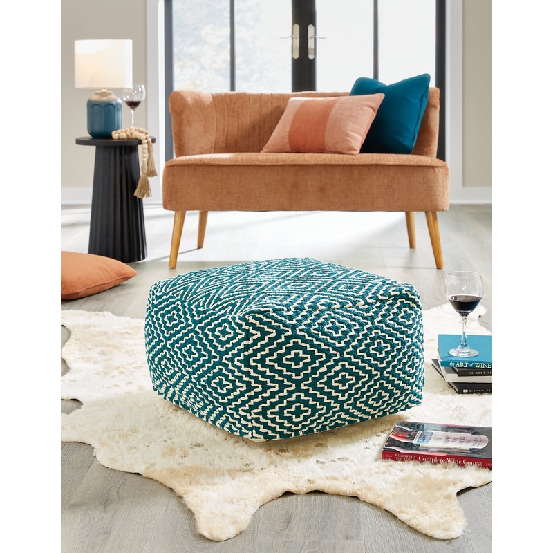 Ashley Express – Brynnsen Pouf