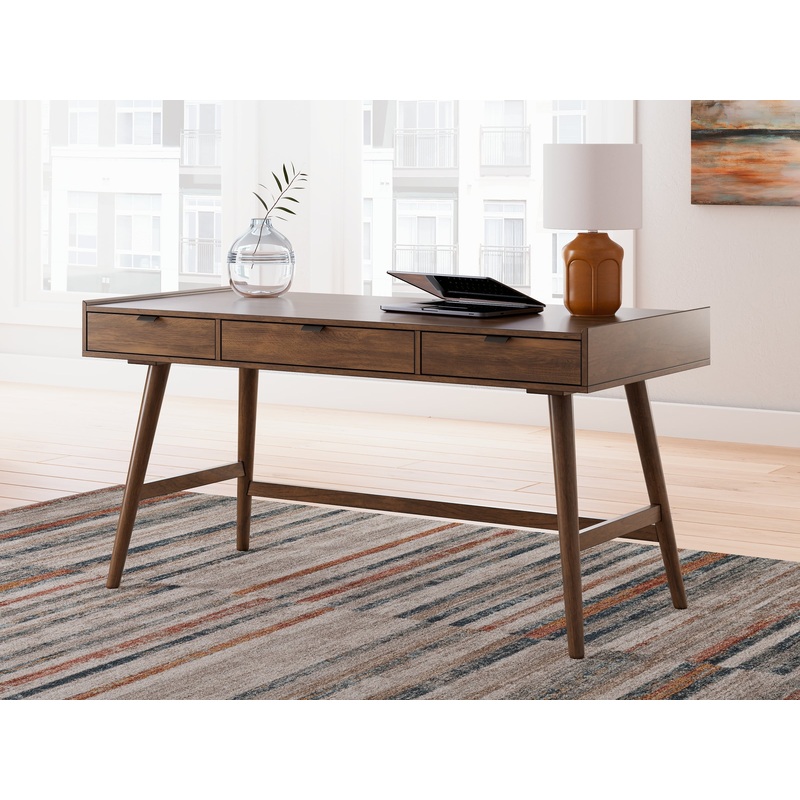 Ashley Express – Lyncott Home Office Desk