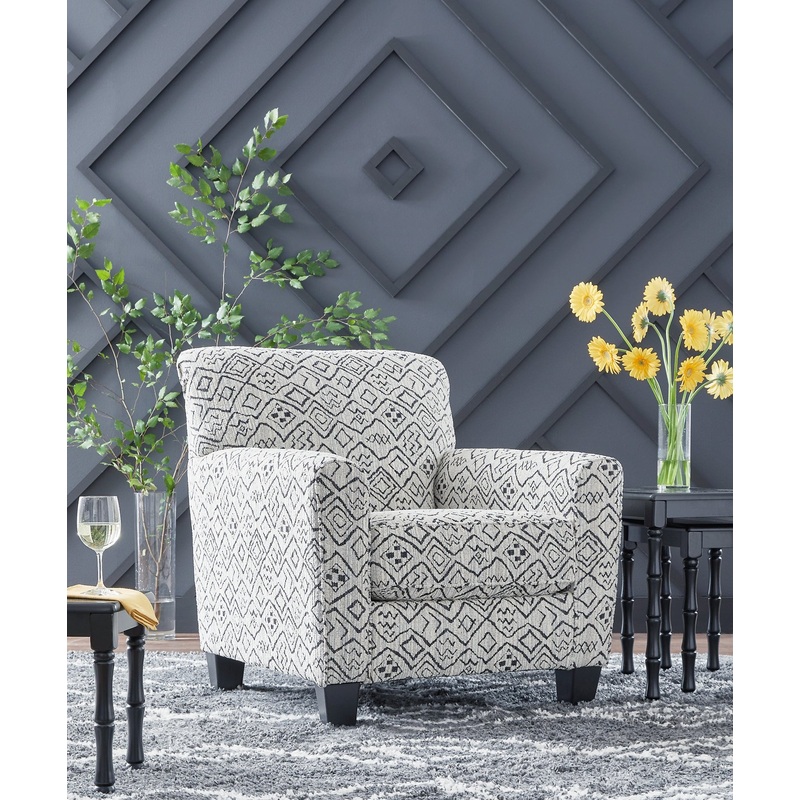 Hayesdale Accent Chair|Amber|Black/Cream