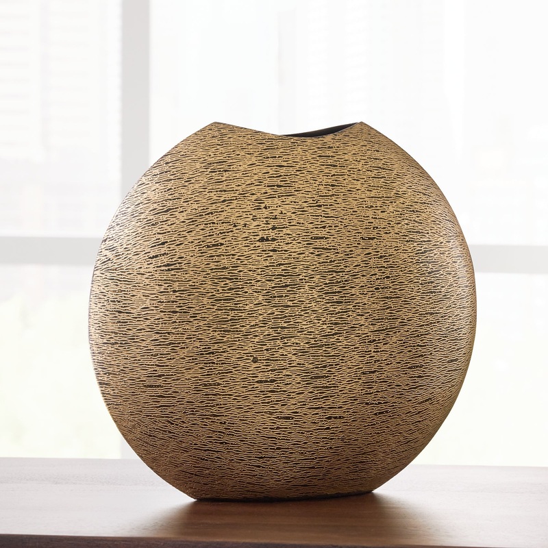 Ashley Express – Iansboro Vase