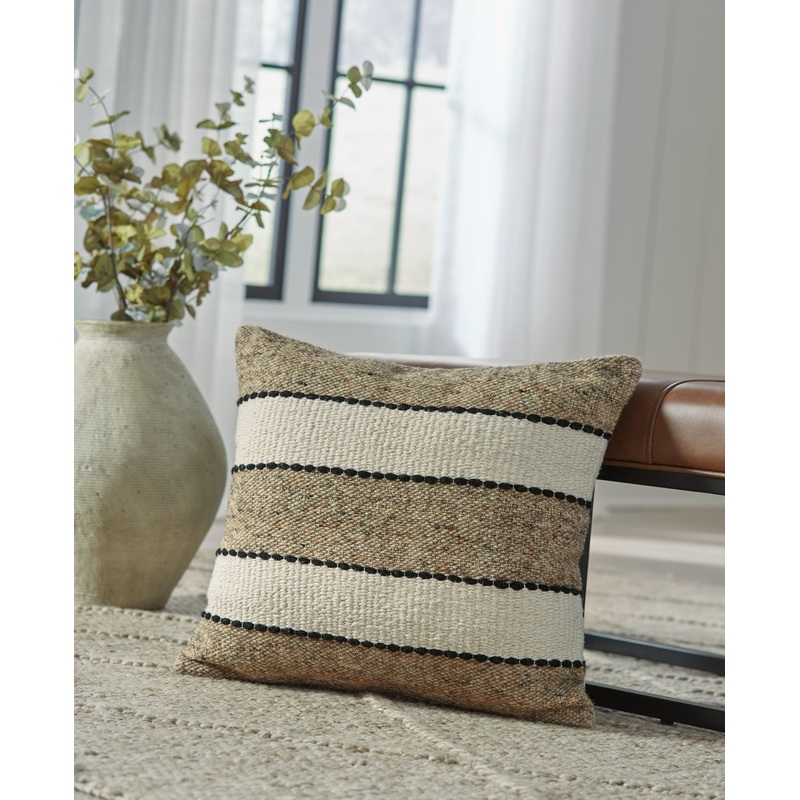 Ashley Express – Rueford Pillow