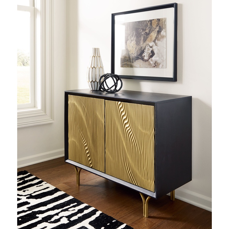 Ashley Express – Tayner Accent Cabinet