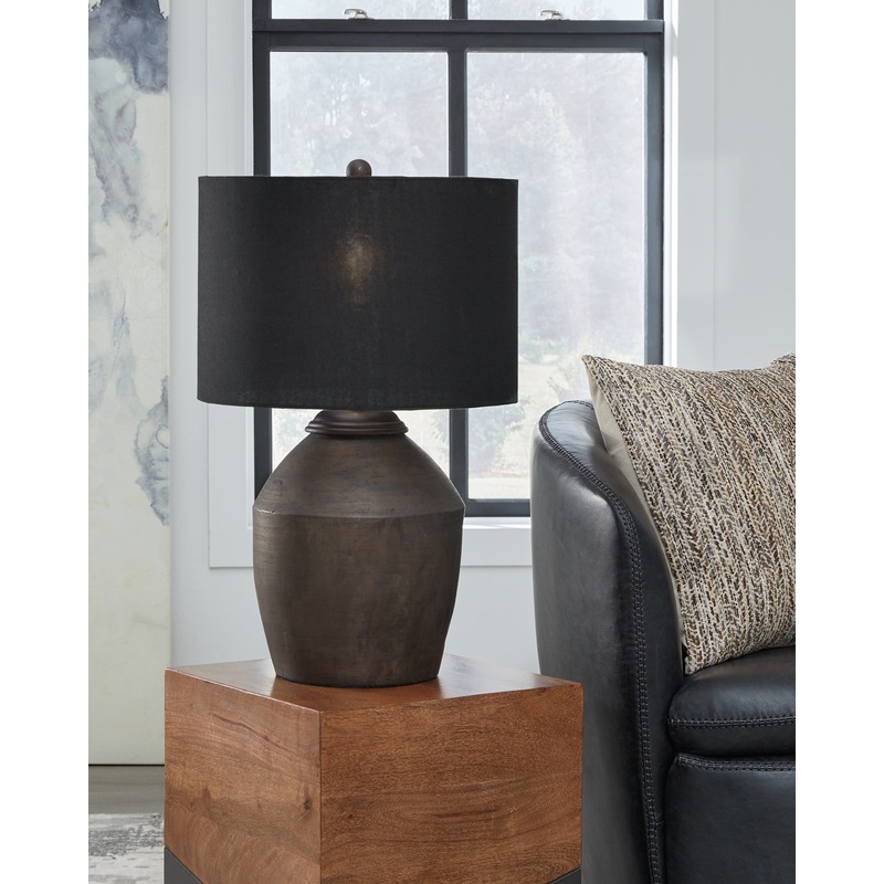 Ashley Express – Naareman Terracotta Table Lamp (1/CN)