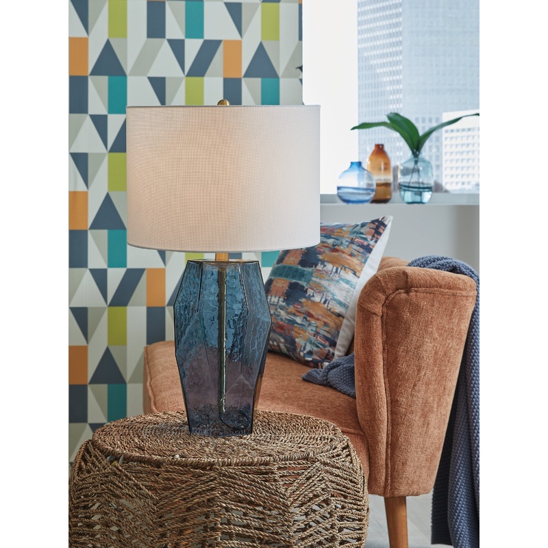 Ashley Express – Tallow Glass Table Lamp (1/CN)
