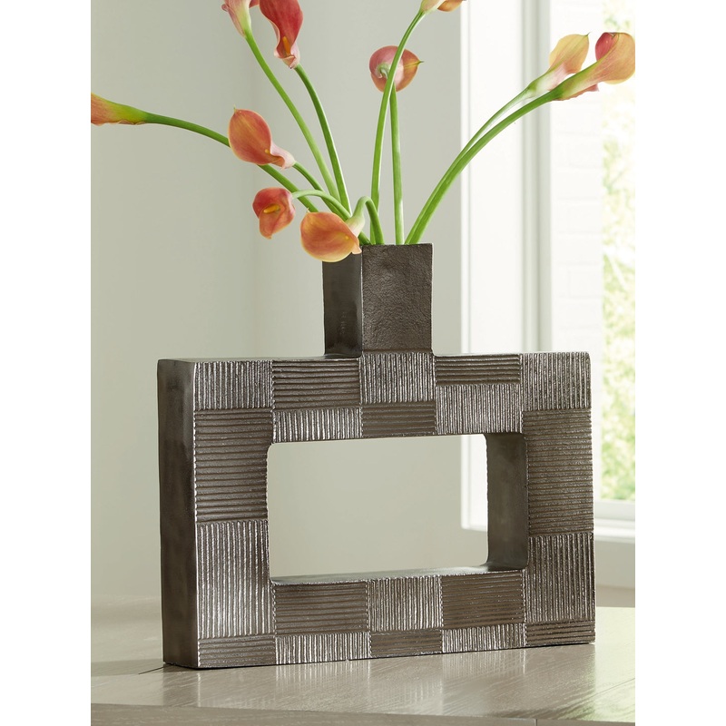 Ashley Express – Wrengrove Vase