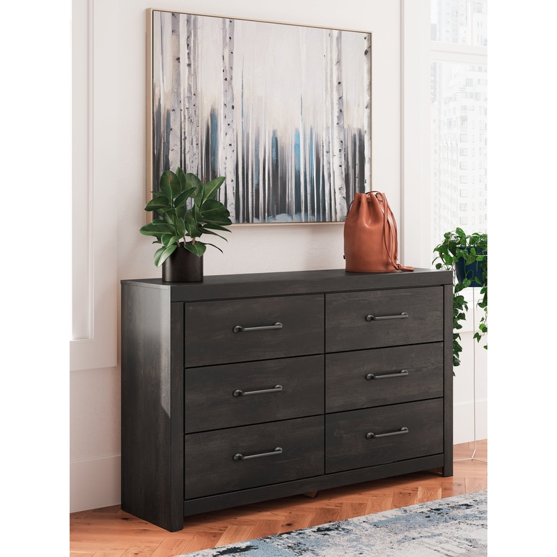 Hollivern Six Drawer Dresser