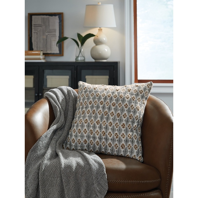 Ashley Express – Dainwick Pillow