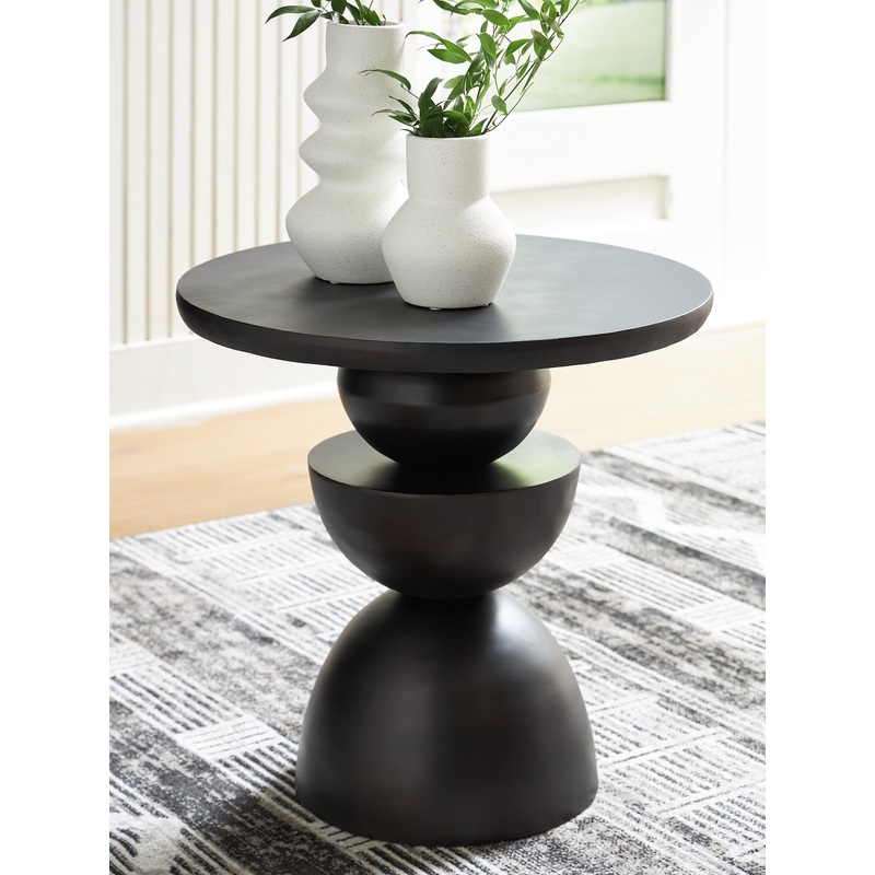 Ashley Express – Kurtson Accent Table