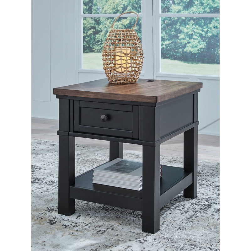 Ashley Express – Wildenauer Rectangular End Table