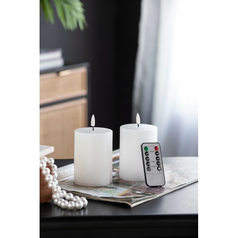 LED Candles With Wick And Remote Control Timer (Set of 2) – White