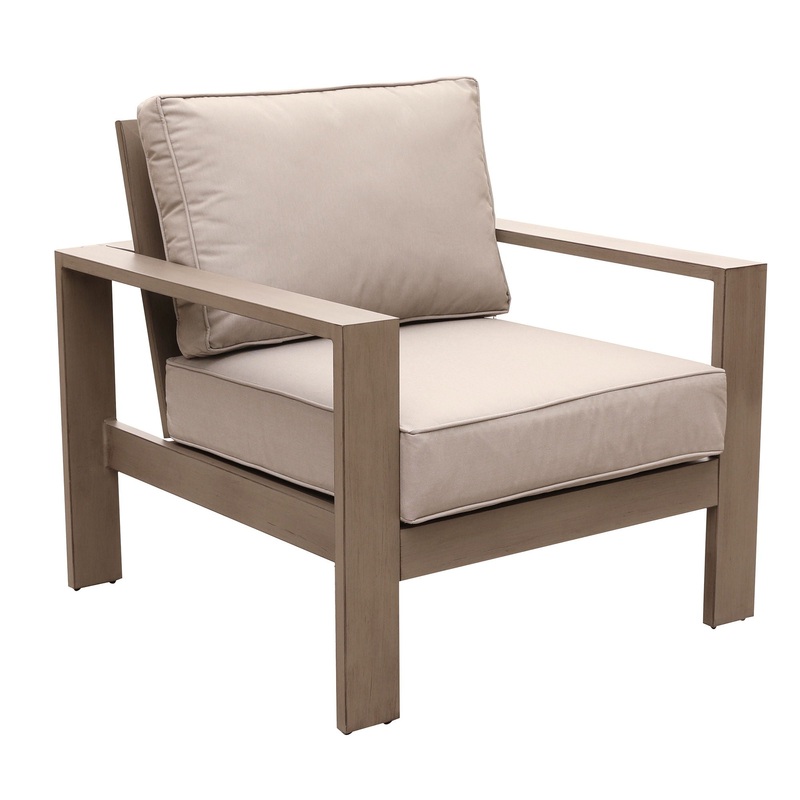Club Chair|Light Brown