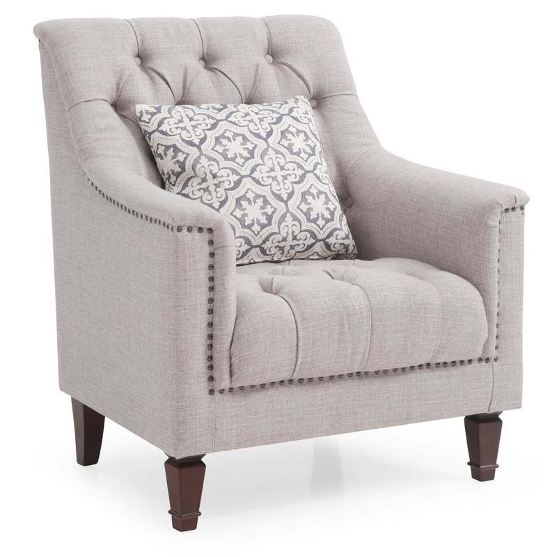 Elegant Traditional Chair – Light Gray