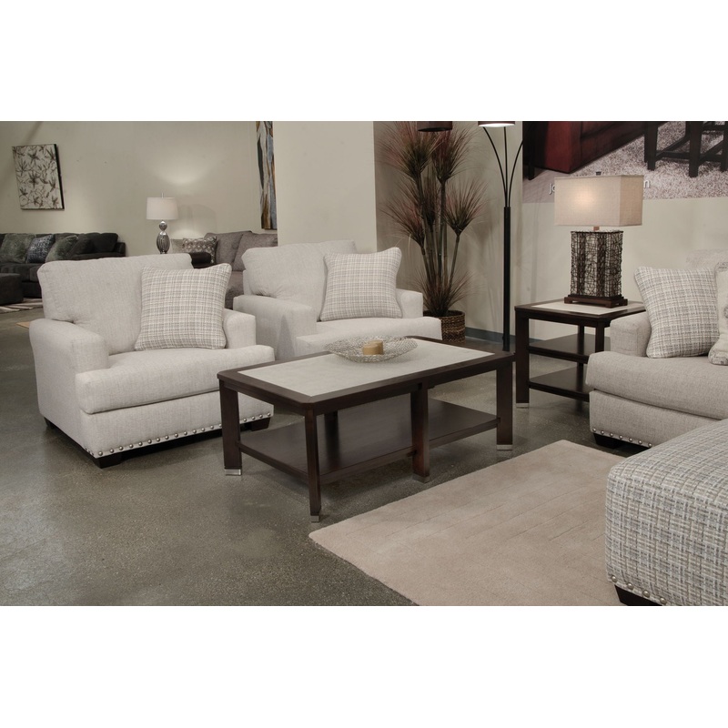 Newberg – Chair – Buff