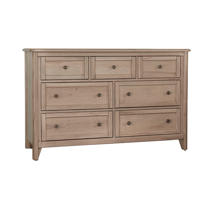 Woodbridge – Dresser – 7 Drawer – Clear Maple