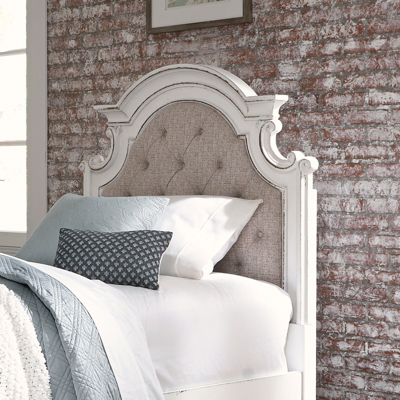 Magnolia Manor – Uph Panel Headboard